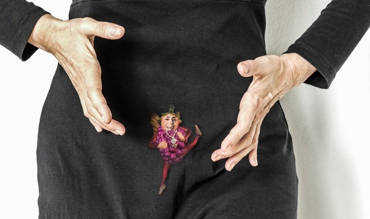 Die kleine Frau tanzt