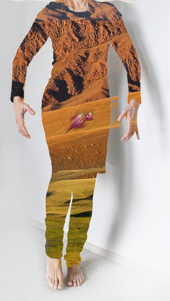 Die kleine Frau tanzt